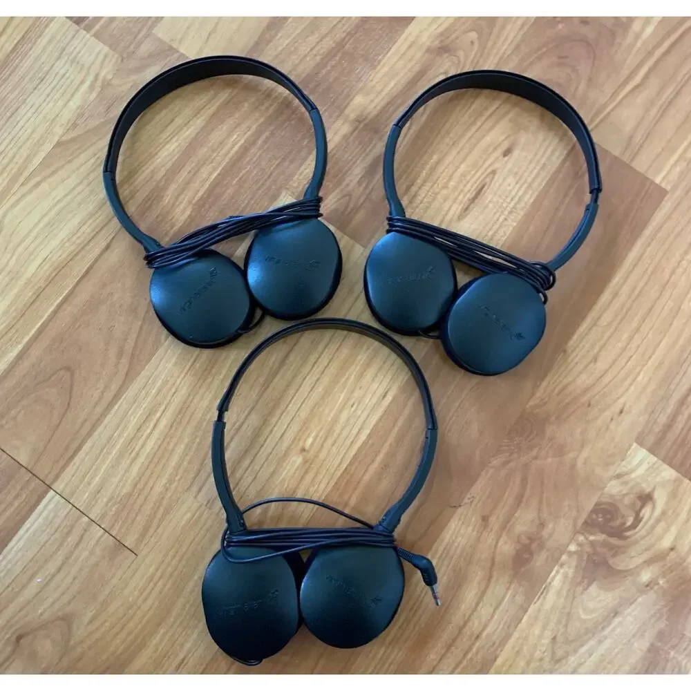 3 Virgin Atlantic Headphones